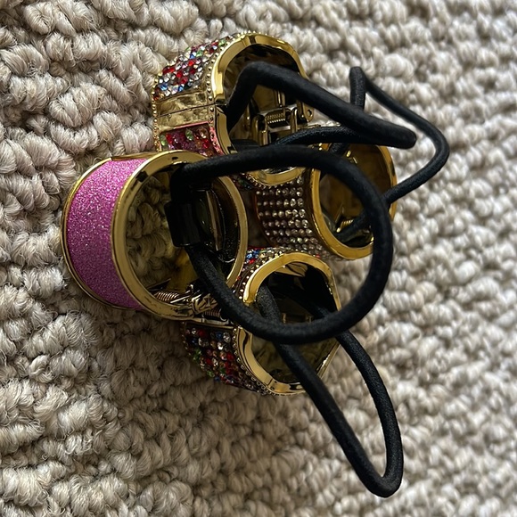 (4) Hair Bows - Picture 5 of 5